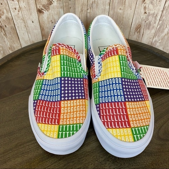 Vans Pride Classic Slip On LGBTQ Canvas Sneaker Size 10 Men - Picture 3 of 13